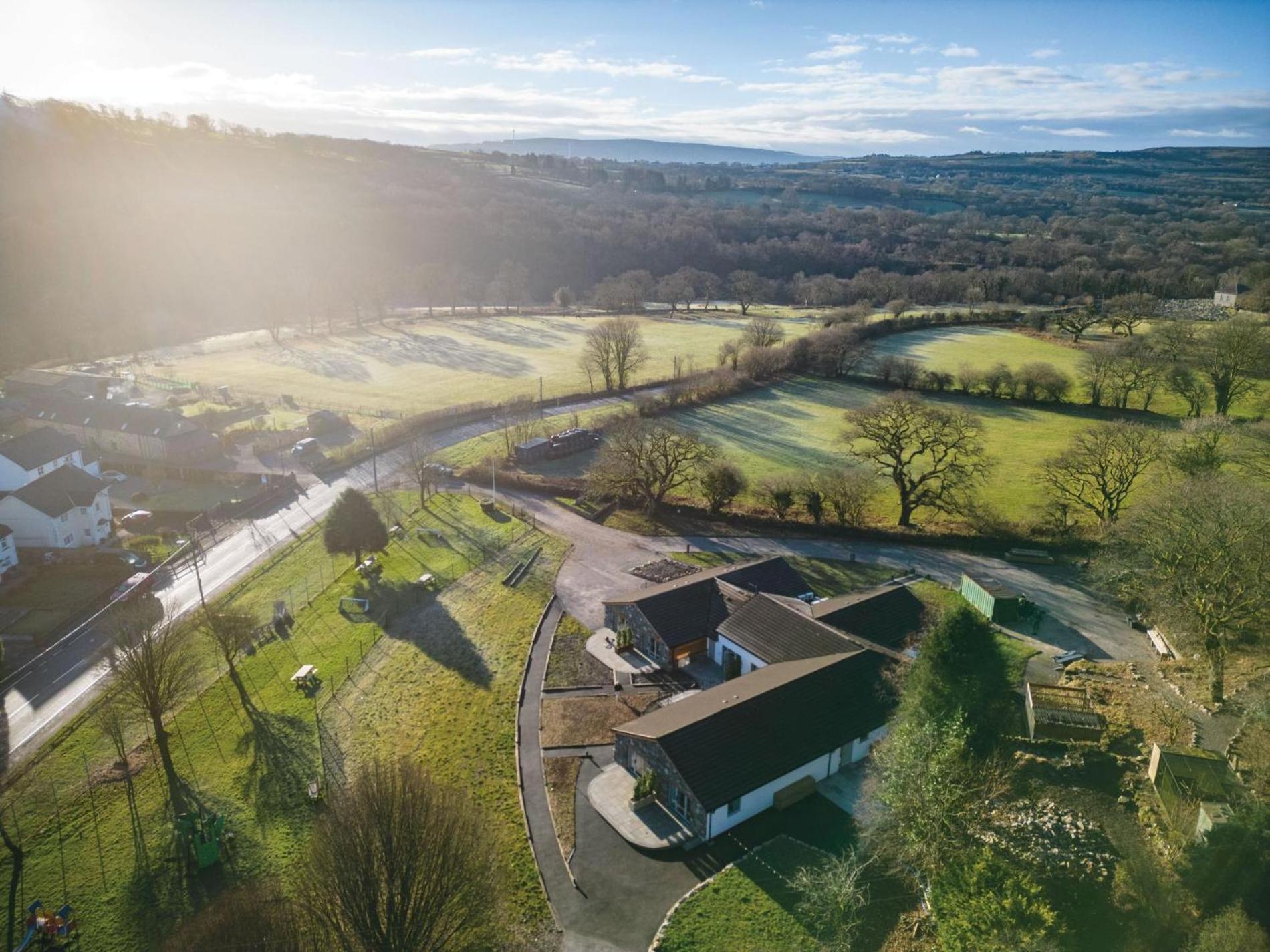 Suite 6 - Sleeping Giant Hotel - Pen Y Cae Inn Brecon Exterior photo